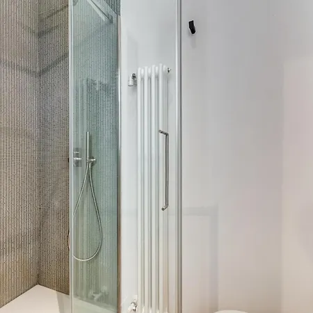 Modern Flat In Vatican