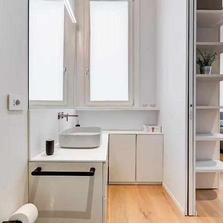 Modern Flat In Vatican * ローマ