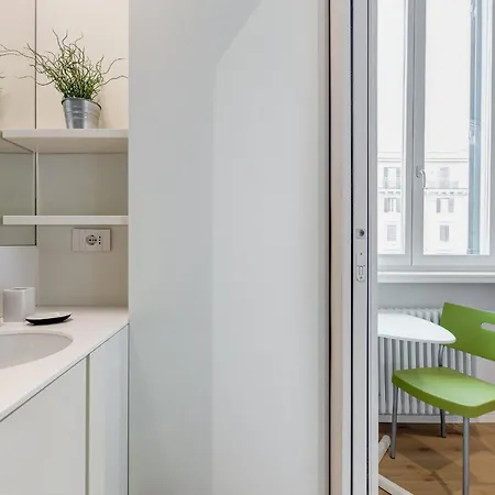 Modern Flat In Vatican 아파트 *