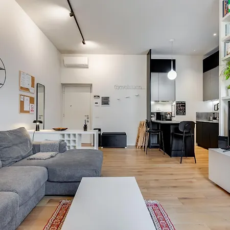 Modern Flat In Vatican 아파트 *